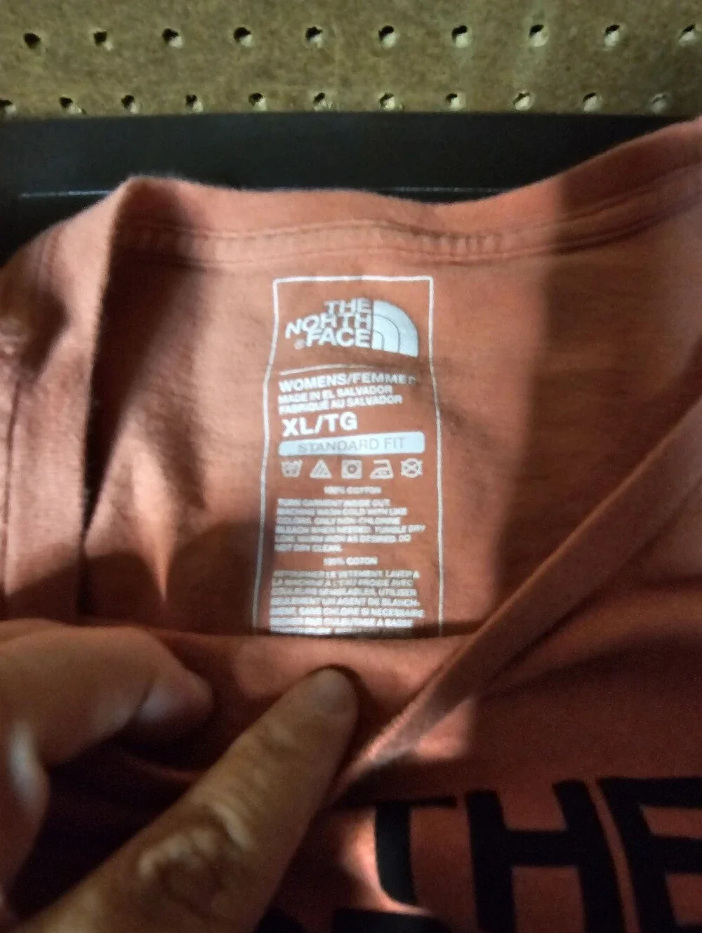 North Face Peach Colored Tshirt  Size XLG - Picture 5 of 5